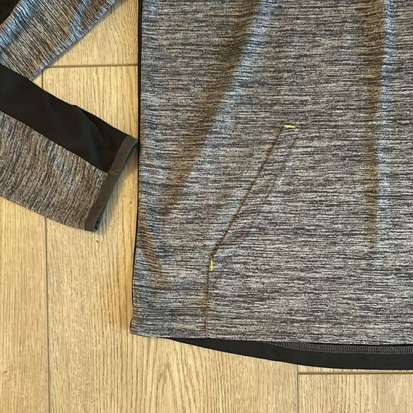 NWOT BOYS STEELERS FOOTBALL QUARTER ZIP SIZE LARGE PERFECT CONDITION - Picture 3 of 6